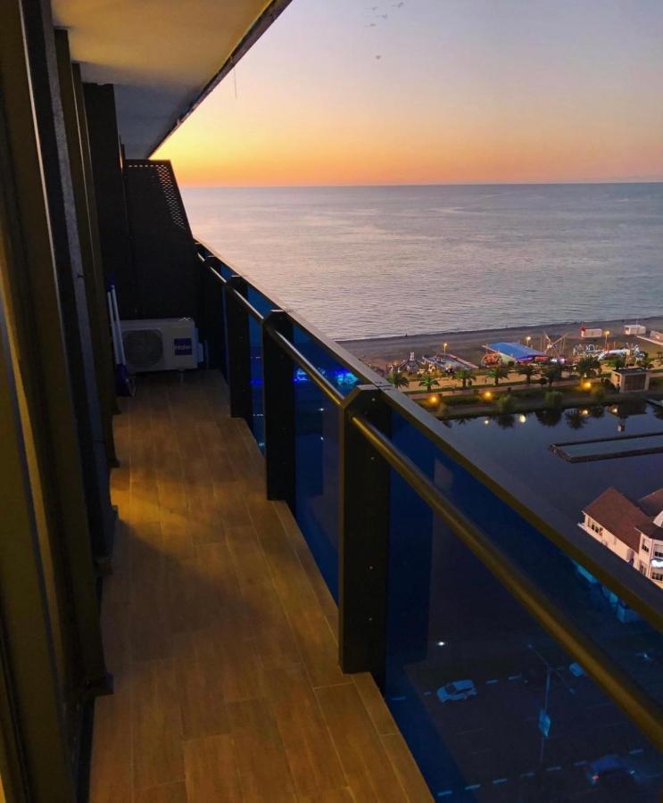 Orbi City Suite باتومي المظهر الخارجي الصورة